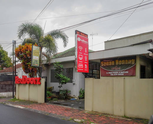 RedDoorz Syariah @ Sunan Bonang Magelang