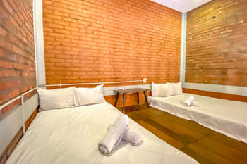 Griya Gribig Guest House Mitra RedDoorz