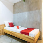 RedDoorz Plus @ Boni Avenue Mandaluyong