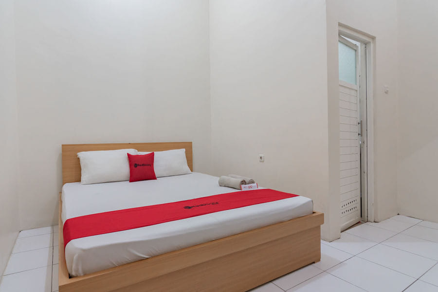 RedDoorz near Universitas Siliwangi Tasikmalaya