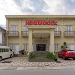 RedDoorz Plus Syariah @ Jalan Dr Sutomo Padang.