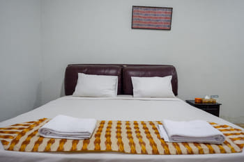 Hotel Magellona Makassar RedPartner