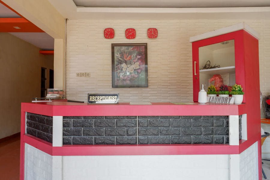 RedDoorz @ Losari Area 2 Makassar