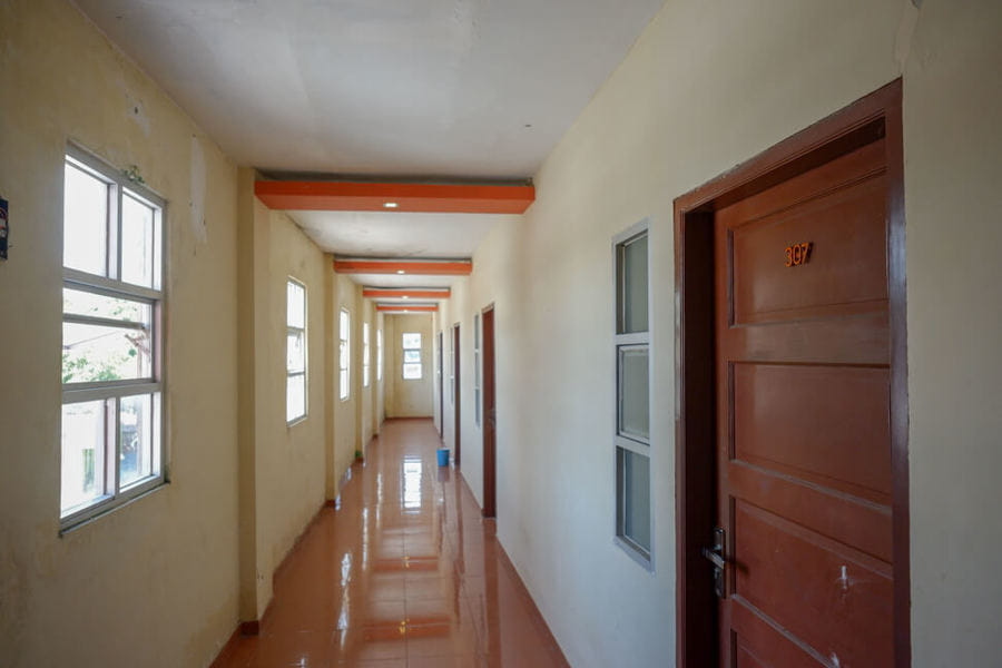 RedDoorz @ Losari Area 2 Makassar