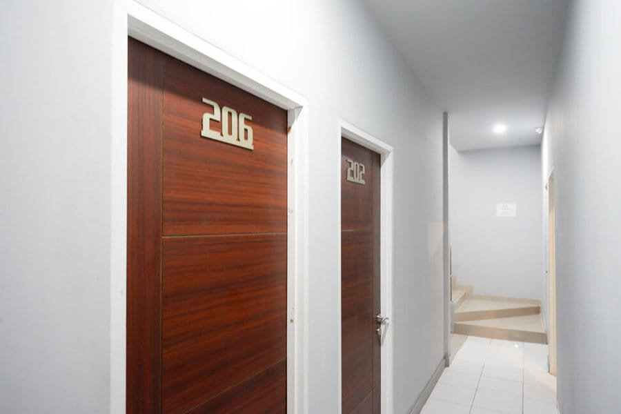 RedDoorz Plus @Hawai Inn Near Mall of Panakukang