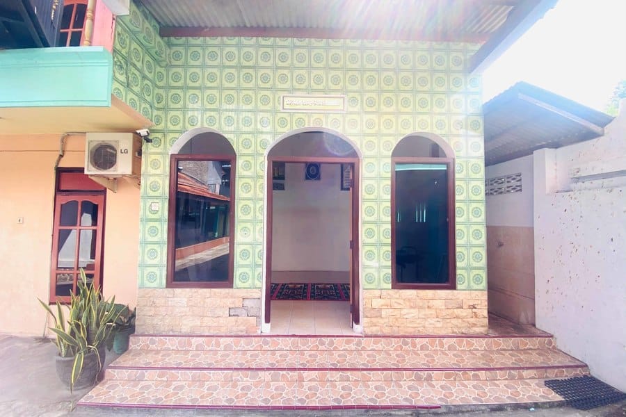 Hotel Gerung 1 near Alun Alun Nganjuk Mitra RedDoorz