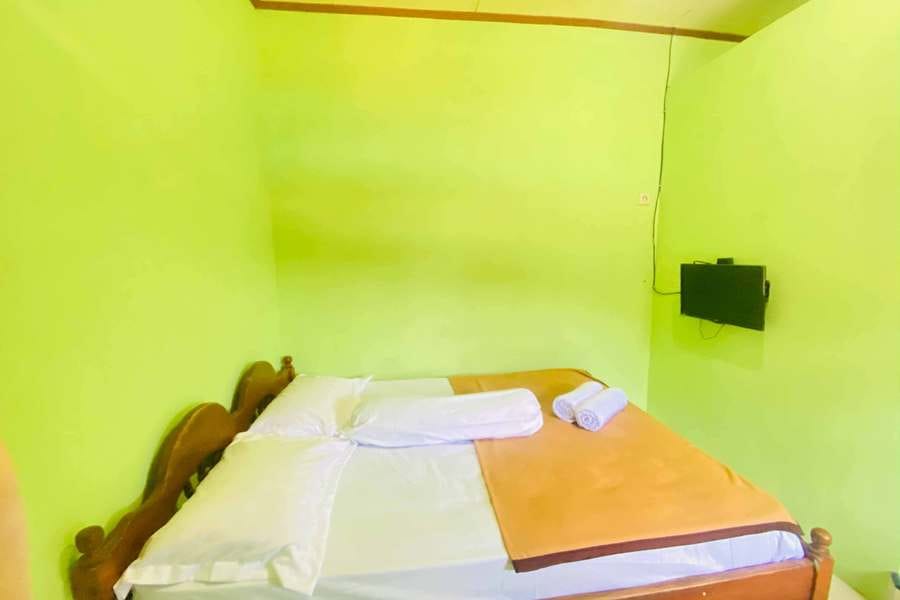 Hotel Gerung 1 near Alun Alun Nganjuk Mitra RedDoorz