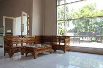 RedDoorz Syariah near Balai Kota Probolinggo 2