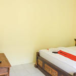 RedDoorz Syariah near Balai Kota Probolinggo 2