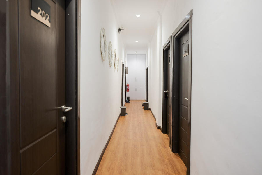 RedDoorz near RS Royal Prima Medan 2