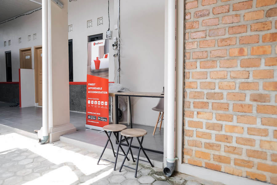 RedDoorz Syariah near Hajimena Lampung