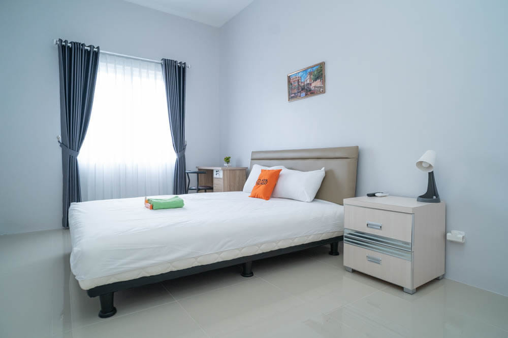 Standard Room with Sharing Bathroom