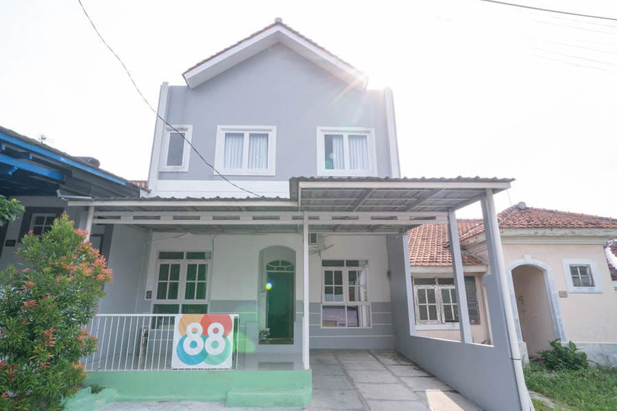 Nina House near Taman Budaya Sentul RedPartner