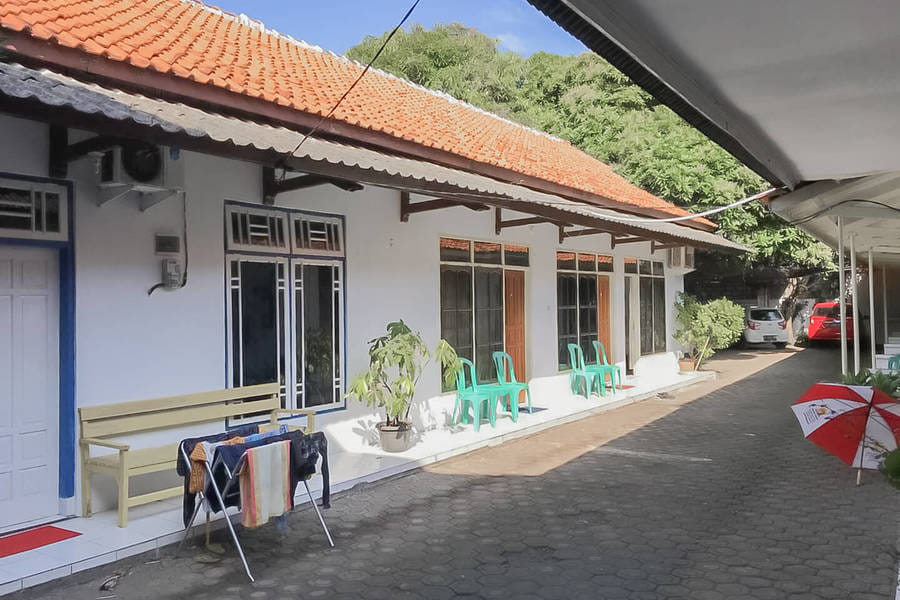 RedDoorz near Pantai Barat Pangandaran 2