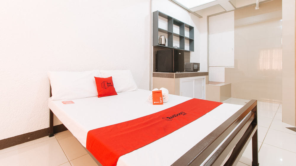 RedDoorz Room