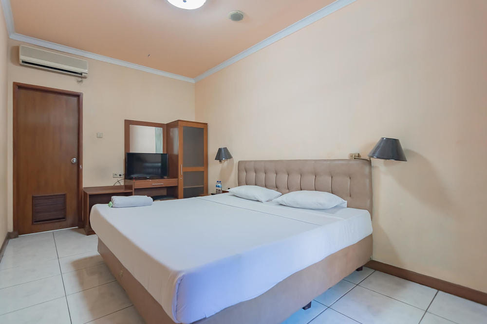 SALE Room