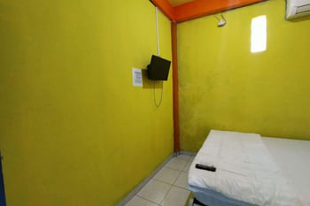 Hotel Hing Amimah near Bau Bau Port RedPartner