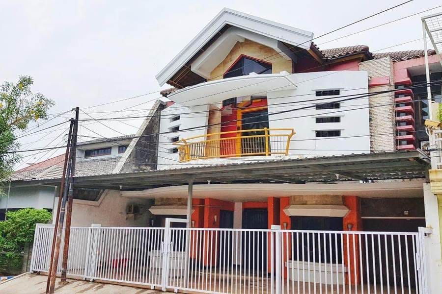 KoolKost @ Tenggilis (Minimum Stay 30 Nights)