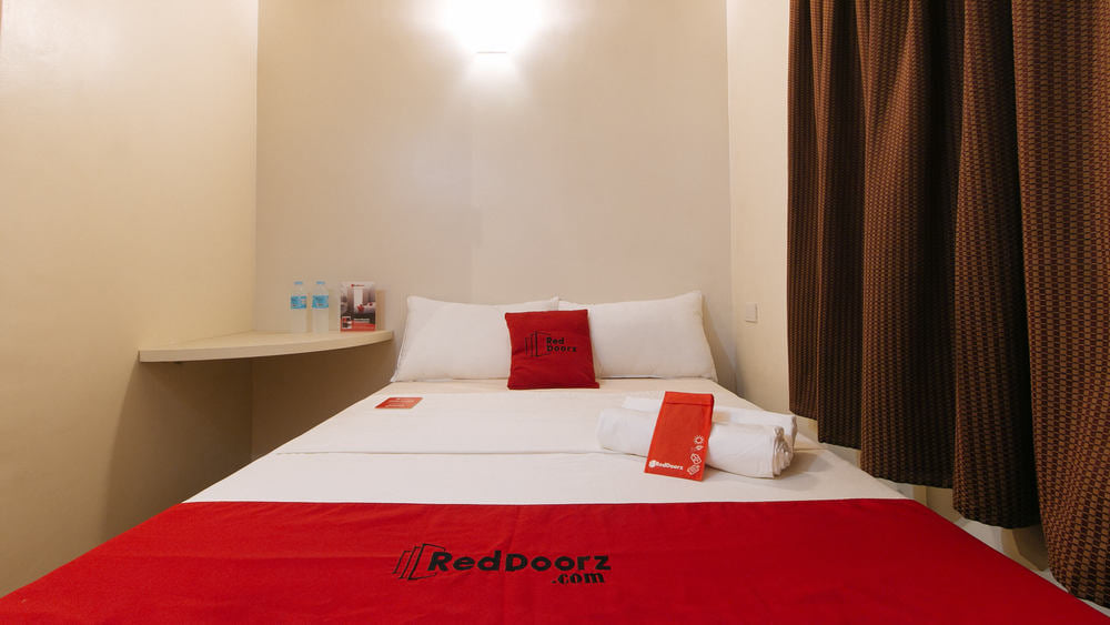 RedDoorz SALE