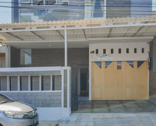 RedDoorz near Istana Plaza 3