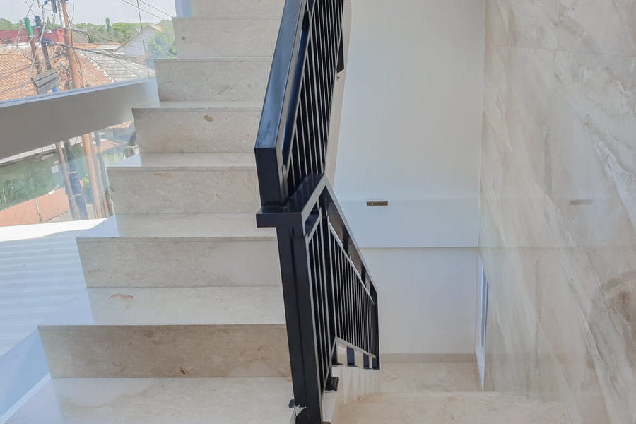 RedDoorz near Istana Plaza 3