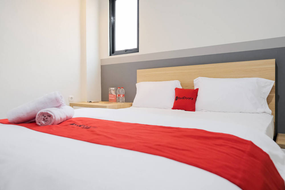 RedDoorz Room