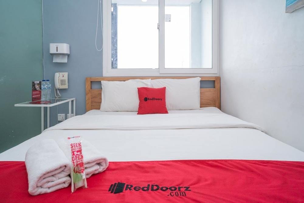 RedDoorz Suite