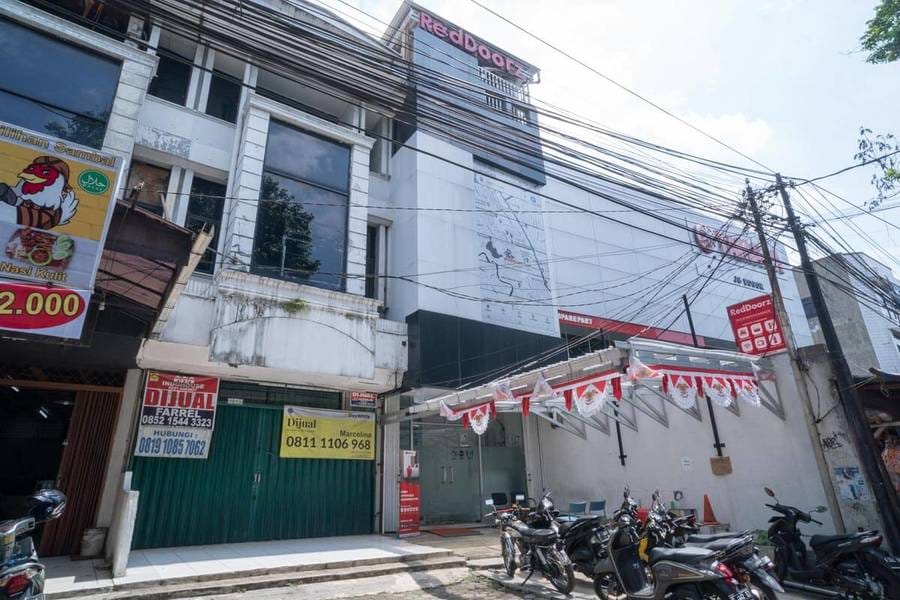 RedDoorz Plus @ Batutulis Bogor