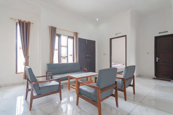 Small Homestay Syariah Sikembar Ciwidey