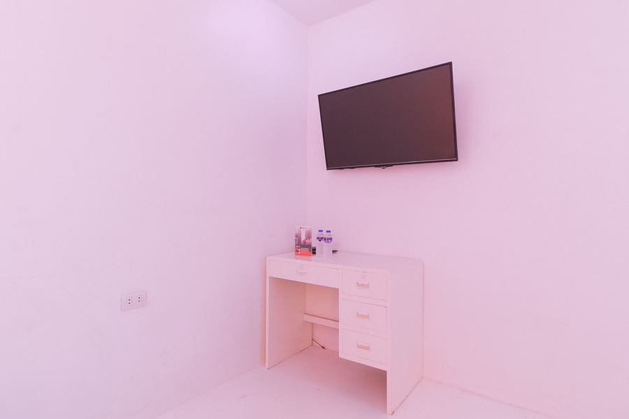 RedDoorz @ Jolly Orange Paranaque