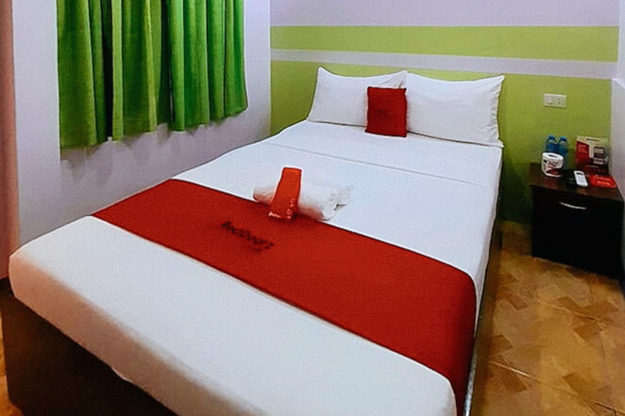 RedDoorz near Notre Dame of Dadiangas University