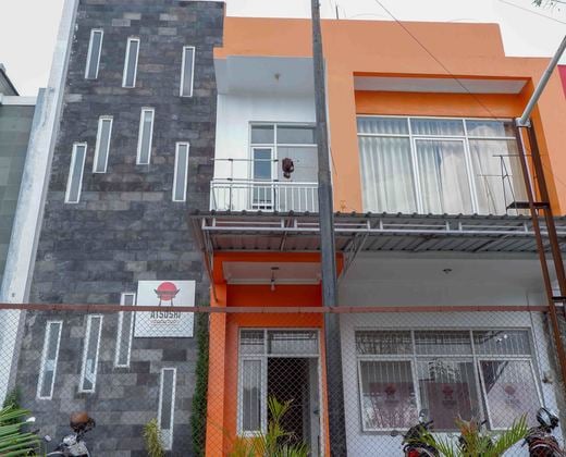KoolKost near Sindu Kusuma Edupark 2 (Minimum Stay 30 Nights)