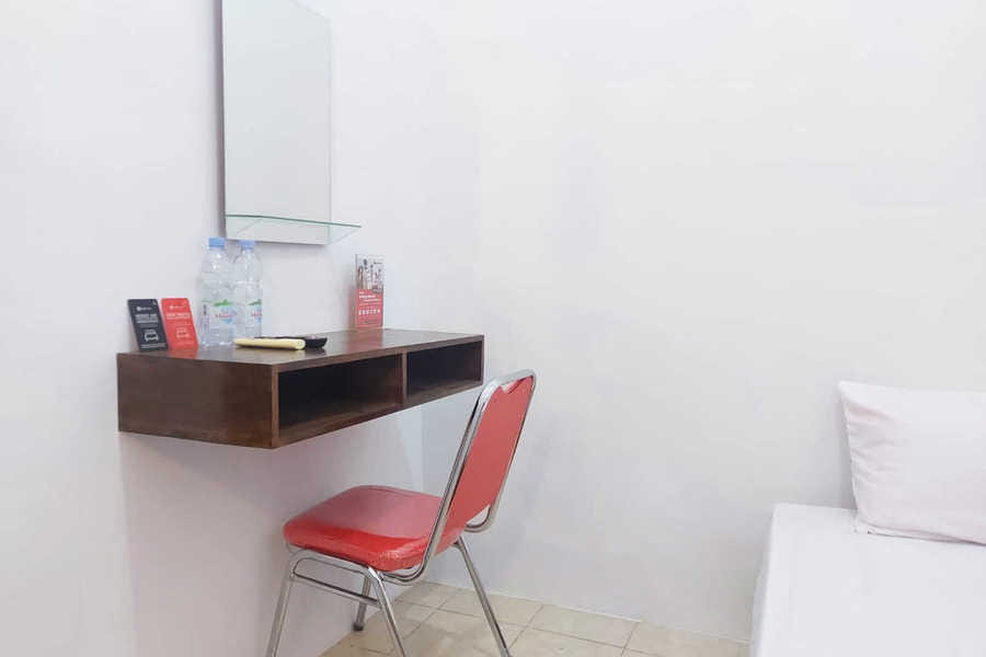 RedDoorz Syariah near Transmart Tegal