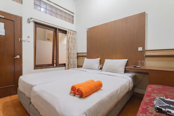 RedDoorz @ Hotel Lodaya Bandung