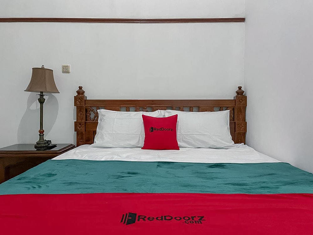 RedDoorz Room