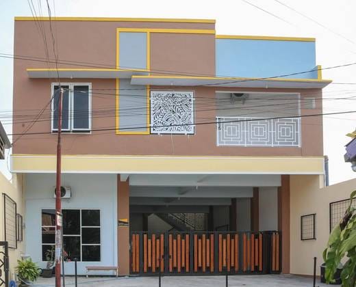 RedDoorz Syariah near Suncity Mall Madiun