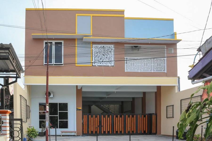 RedDoorz Syariah near Suncity Mall Madiun