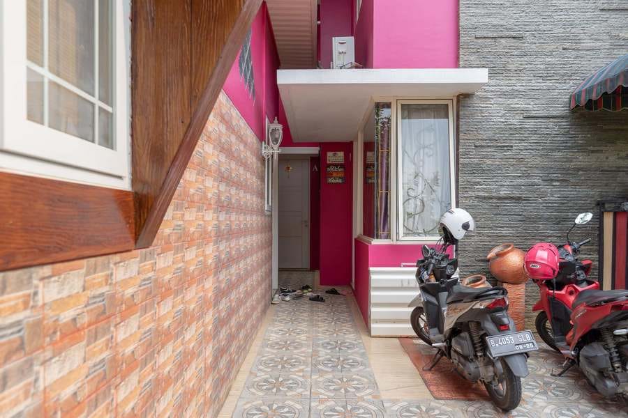 d'H Mansion La Rosa Syariah Sentul RedPartner