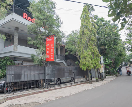 RedDoorz near Exit Toll Pasteur 4