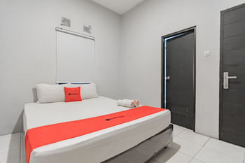 RedDoorz near Exit Toll Pasteur 4