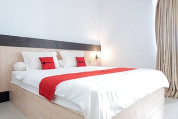 RedDoorz near Muaya Beach Jimbaran.