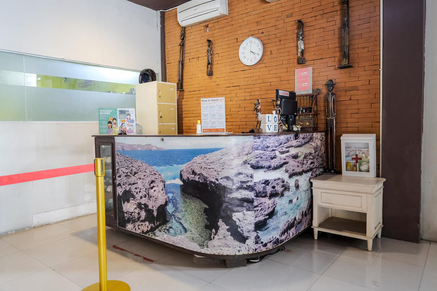 RedDoorz Plus @ Sunrise Hotel Sanur