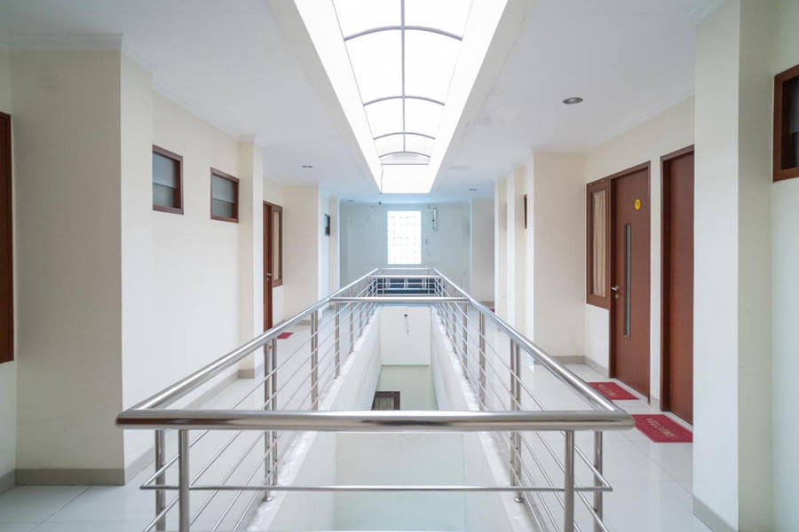 RedDoorz Plus Syariah near Cirebon Super Block Mall 2