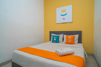 Sans Hotel Widarasari Cirebon