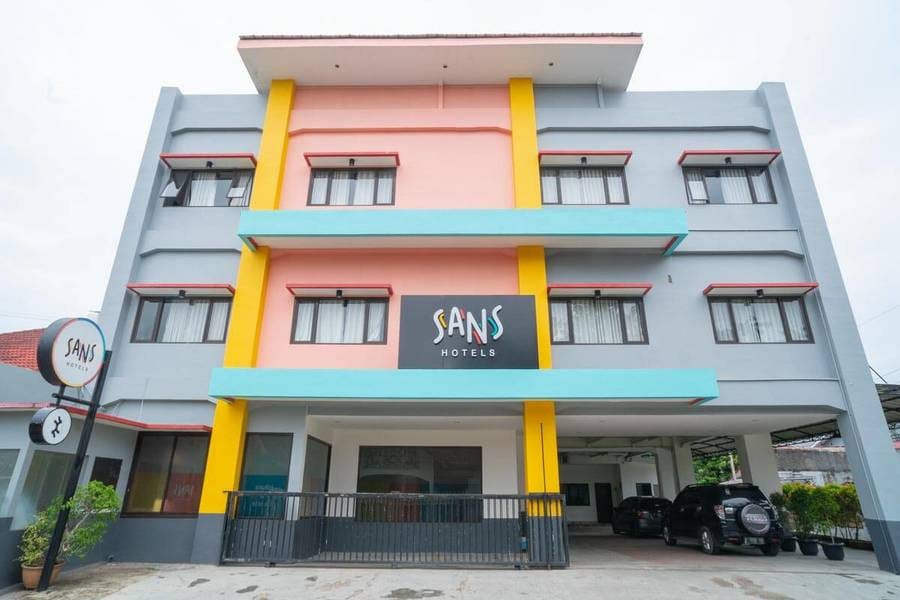 Sans Hotel Widarasari Cirebon