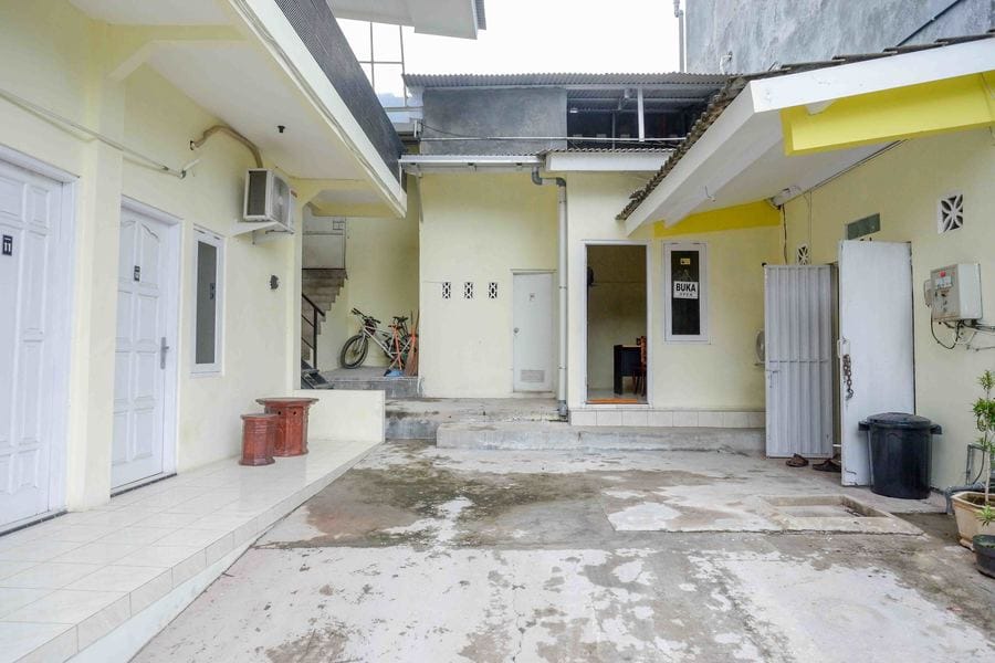 RedDoorz near RS Permata Medika Ngaliyan Semarang