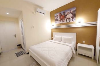 Rons City Hotel near Simpang Lima Semarang