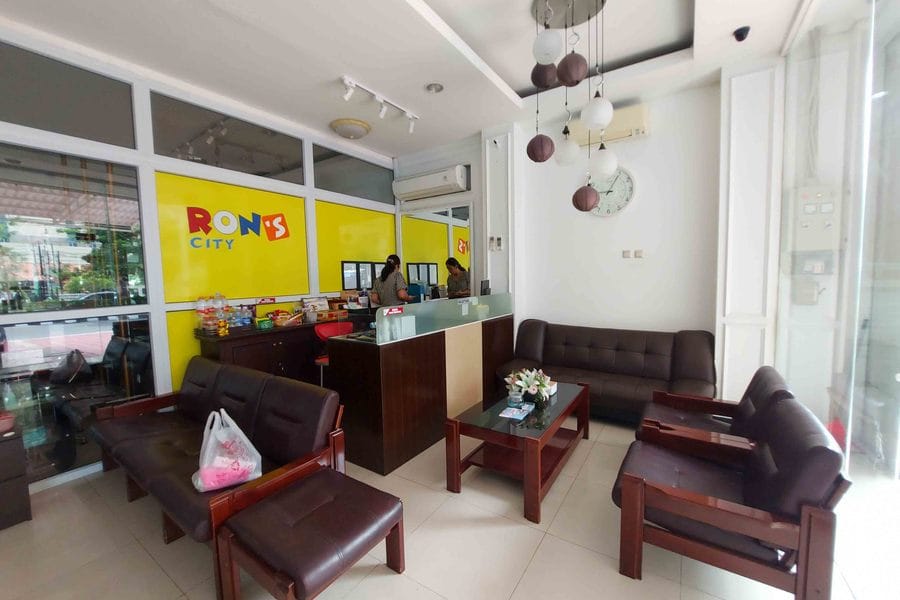 Rons City Hotel near Simpang Lima Semarang