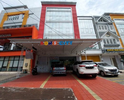 Rons City Hotel near Simpang Lima Semarang