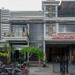 RedDoorz Plus near Amplaz Yogyakarta